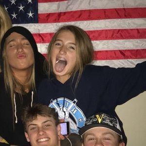 Meet your Posher, Abby